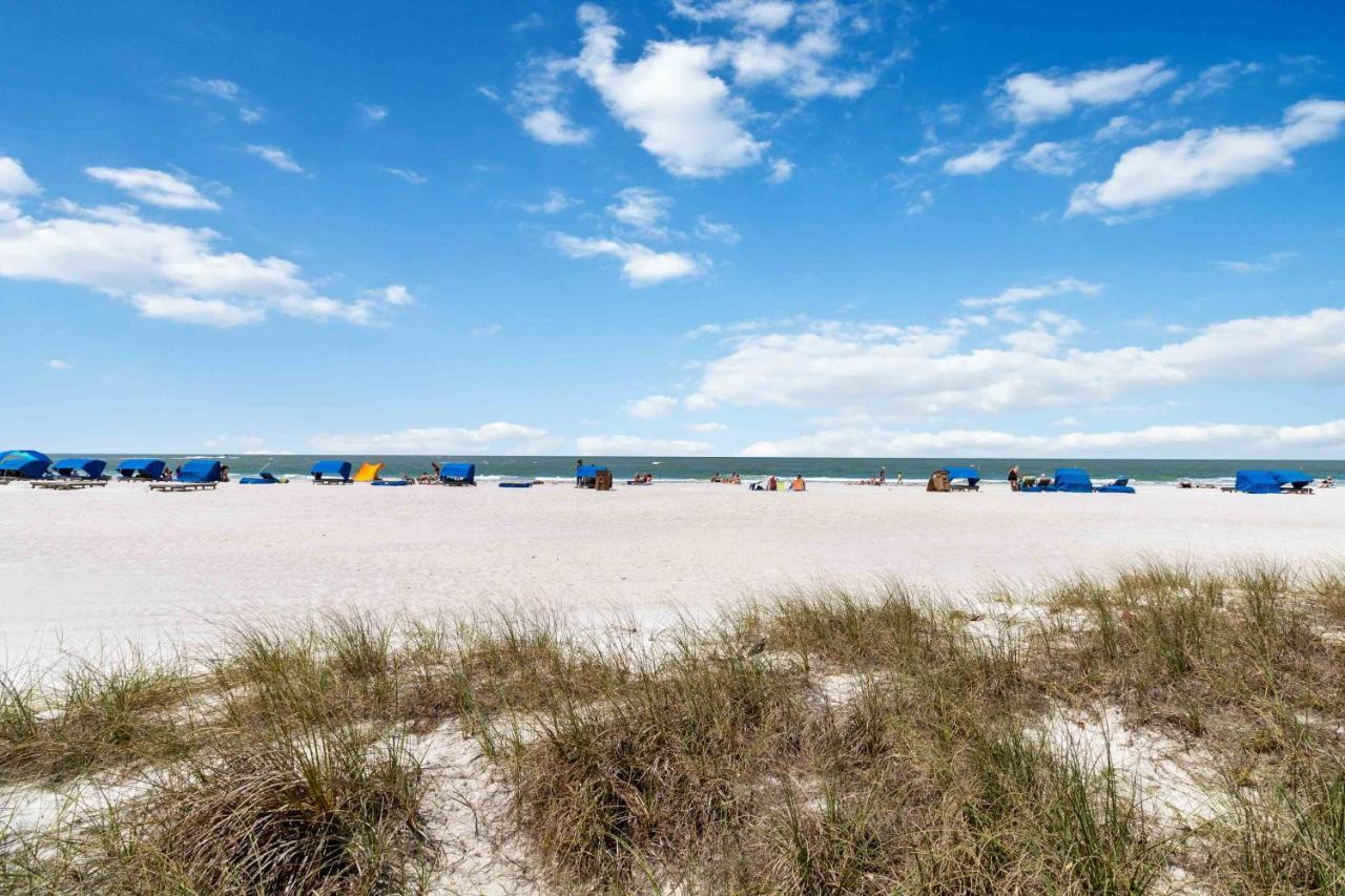 201 Sandy Shores Condos St. Pete Beach Buitenkant foto