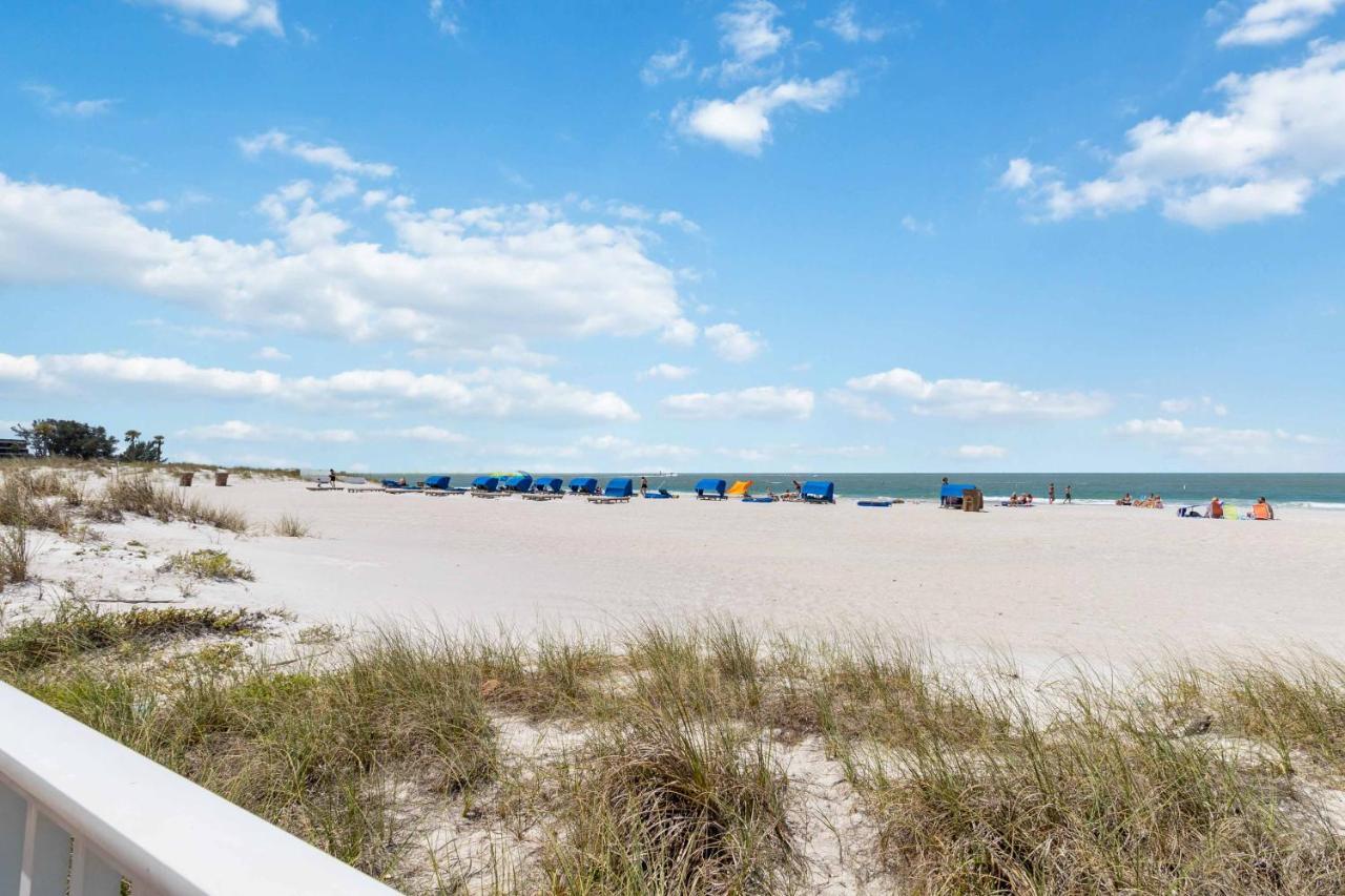 201 Sandy Shores Condos St. Pete Beach Buitenkant foto