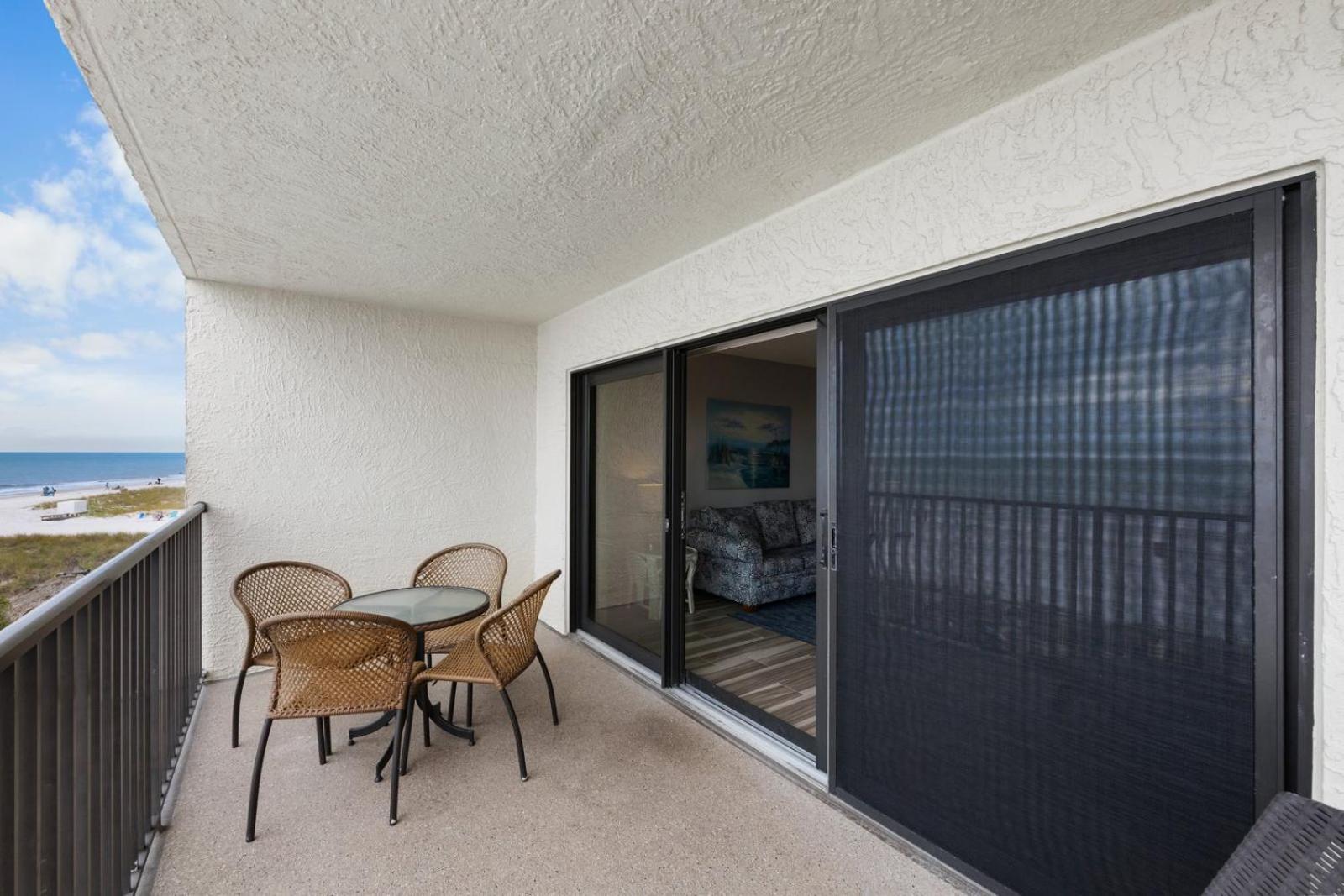 201 Sandy Shores Condos St. Pete Beach Buitenkant foto