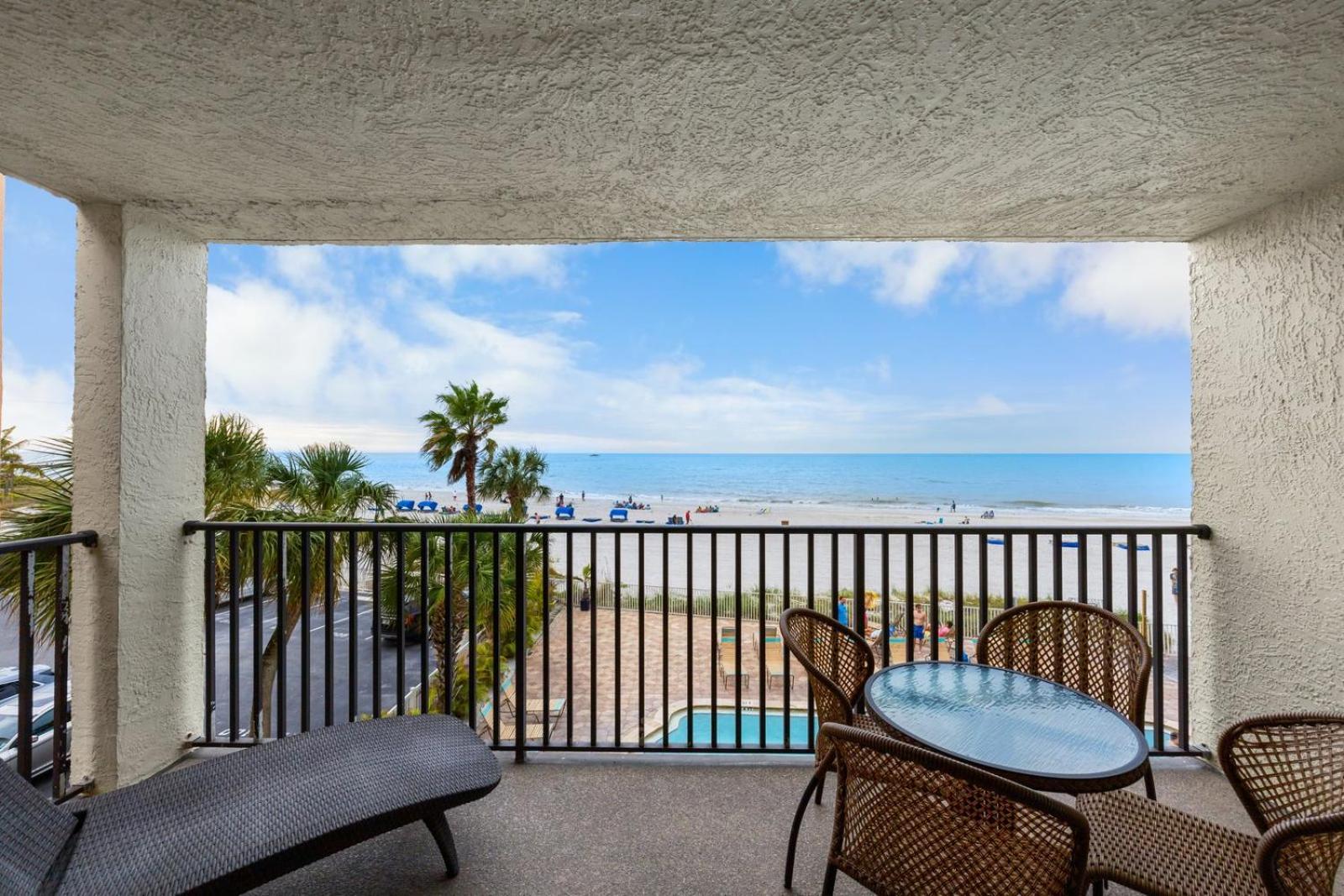 201 Sandy Shores Condos St. Pete Beach Buitenkant foto